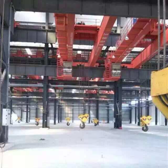 云南富寧縣雙梁起重機